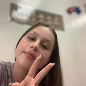 Meet your Posher, Hailey